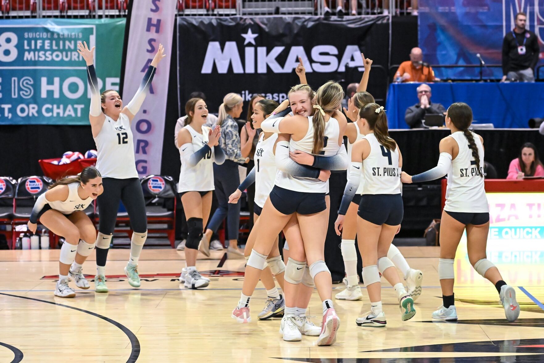 11/7/24 - Girls Volleyball - C4 Champ - St Piux X vs Jefferson City